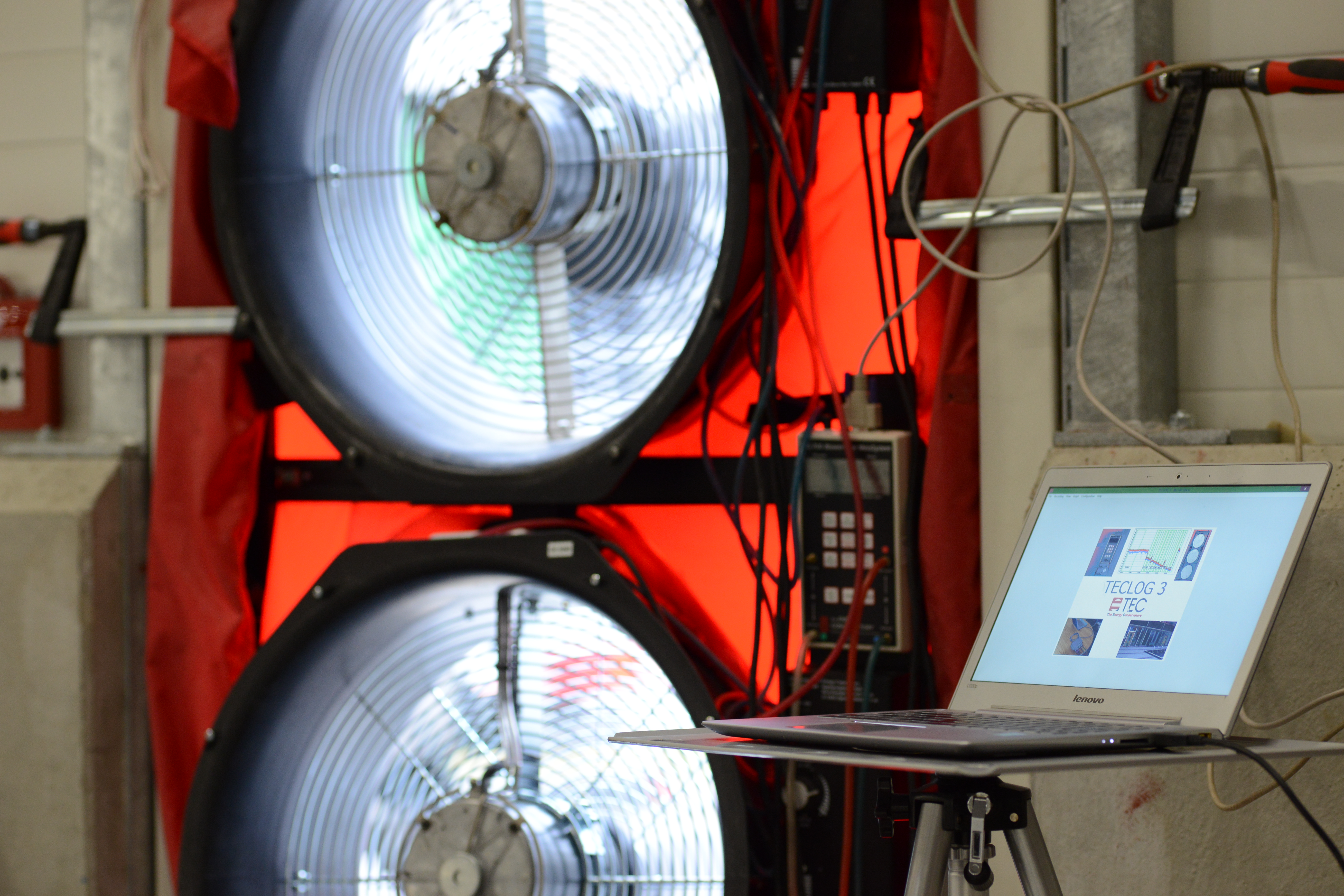 Wie Genau Funktioniert Eine Blower Door Messung Pro Clima