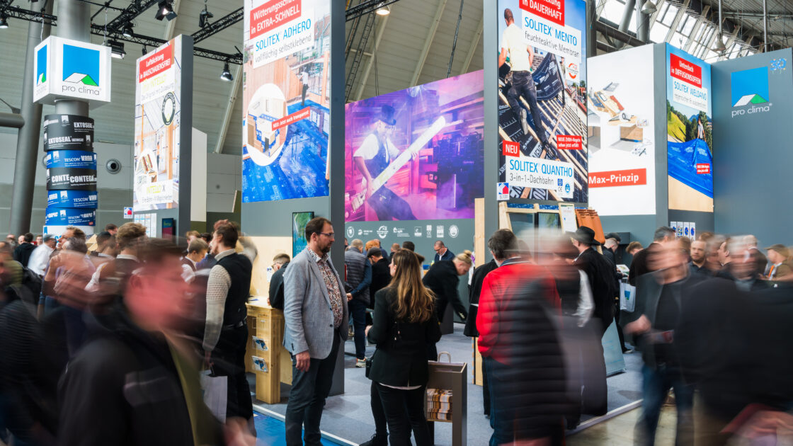 pro clima auf der Dach und Holz Messe